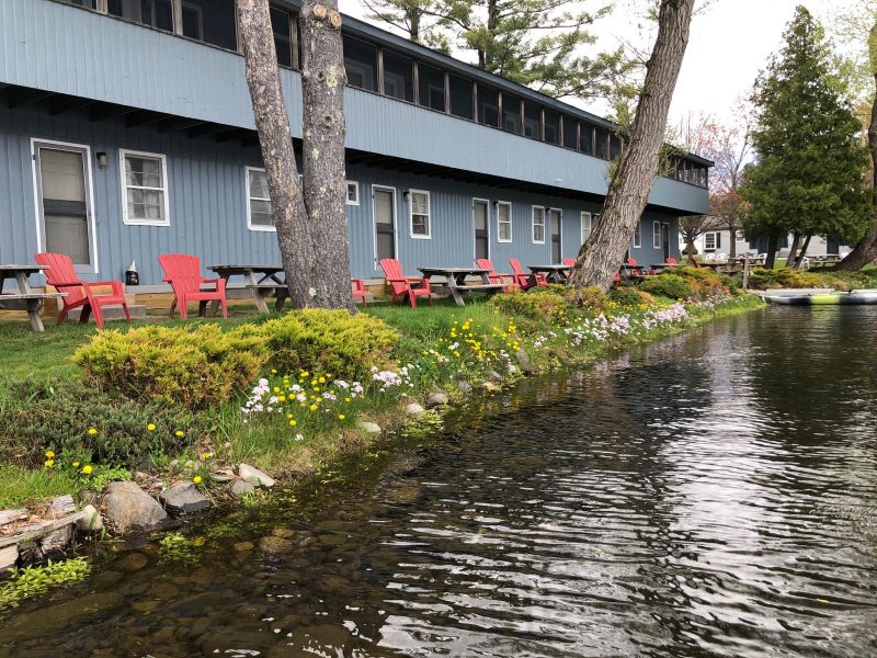 Check this new theme Lakeside Lodge & Marina